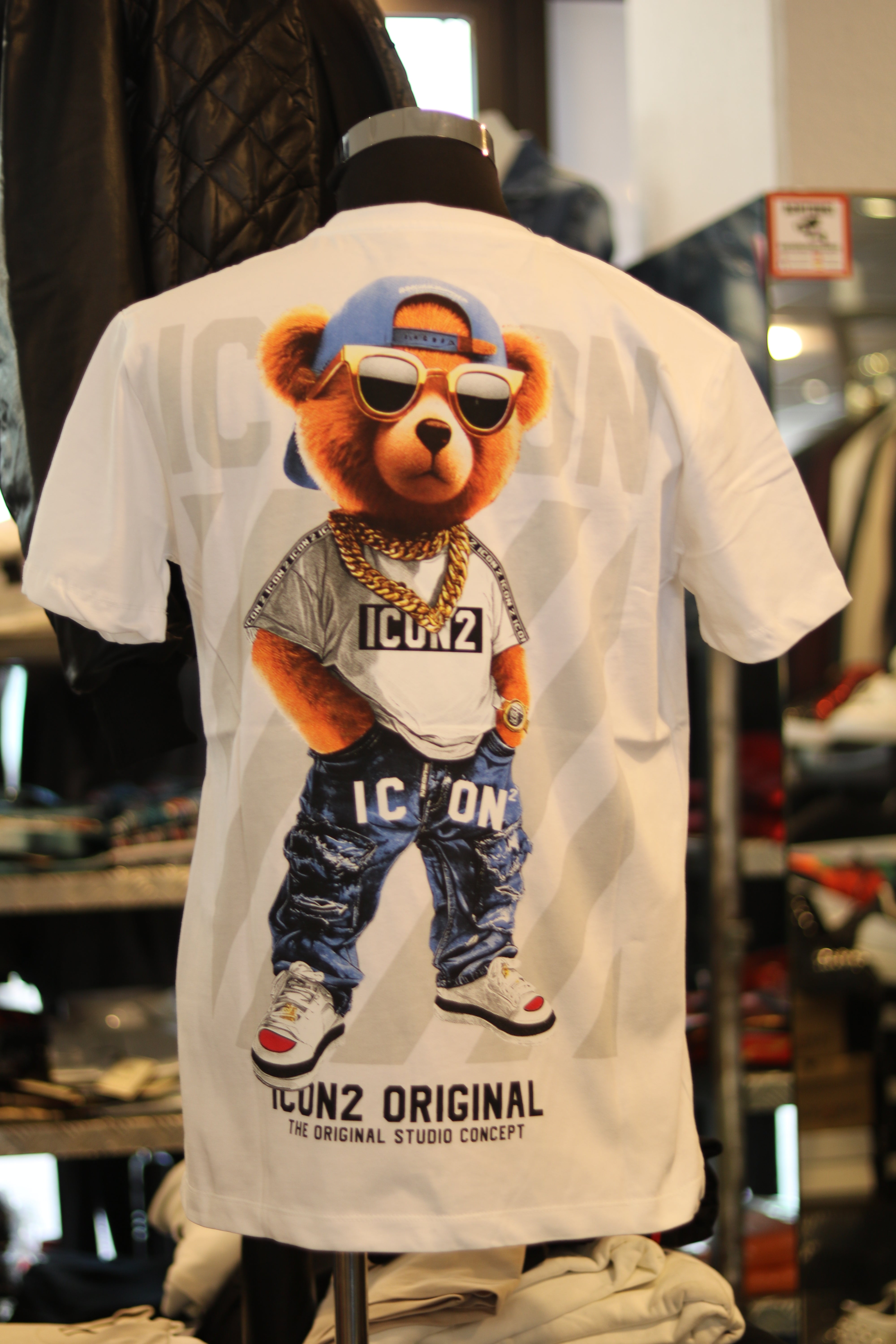 ICON2 Graphic T-Shirt – Stylisch und Auffällig