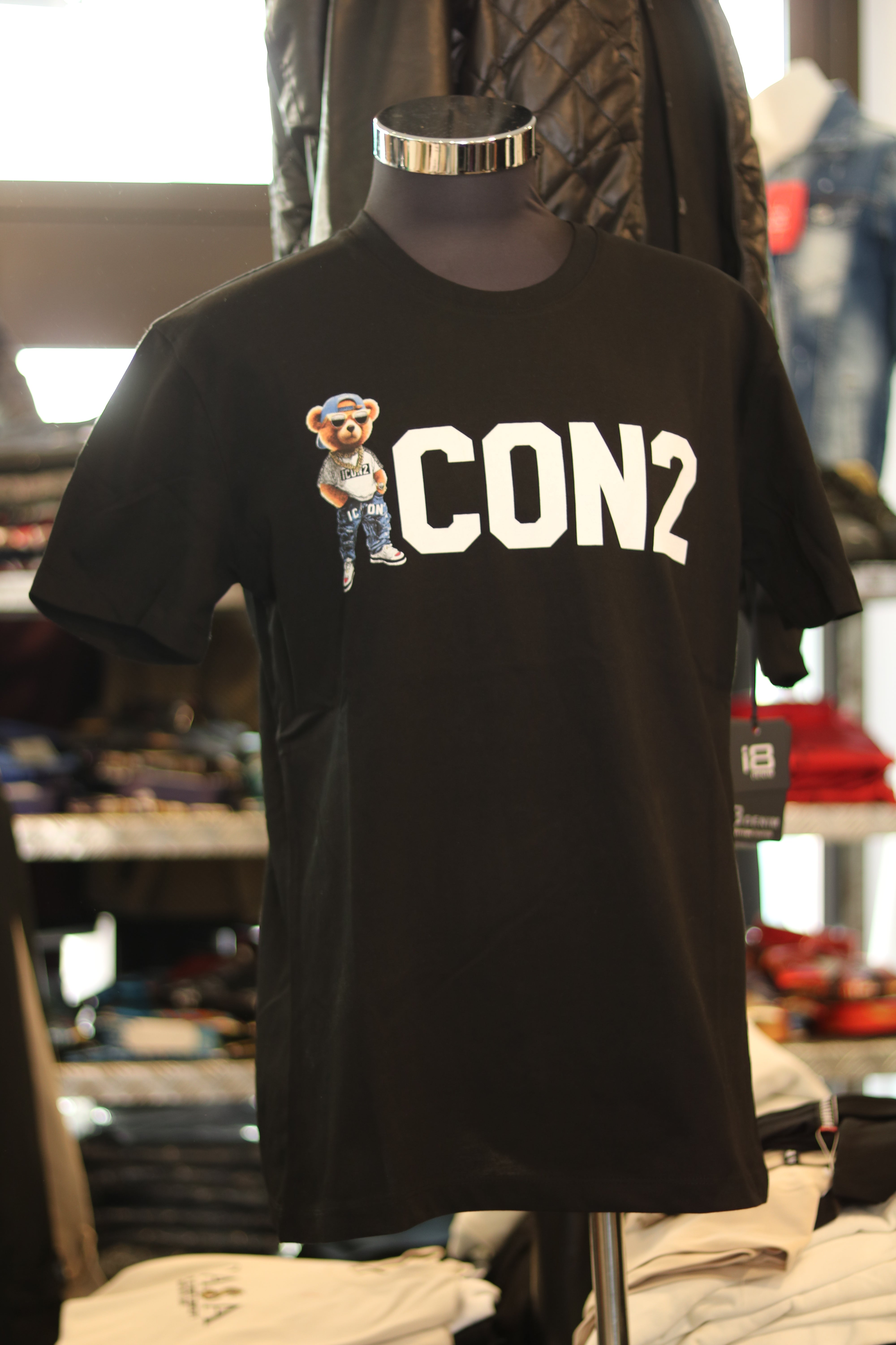 ICON2 Graphic T-Shirt – Stylisch und Auffällig