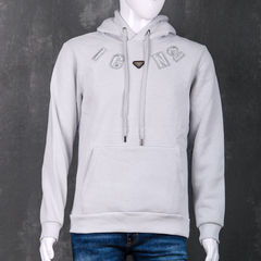 Hoodie Icon 2 – Noir & Gris Badge