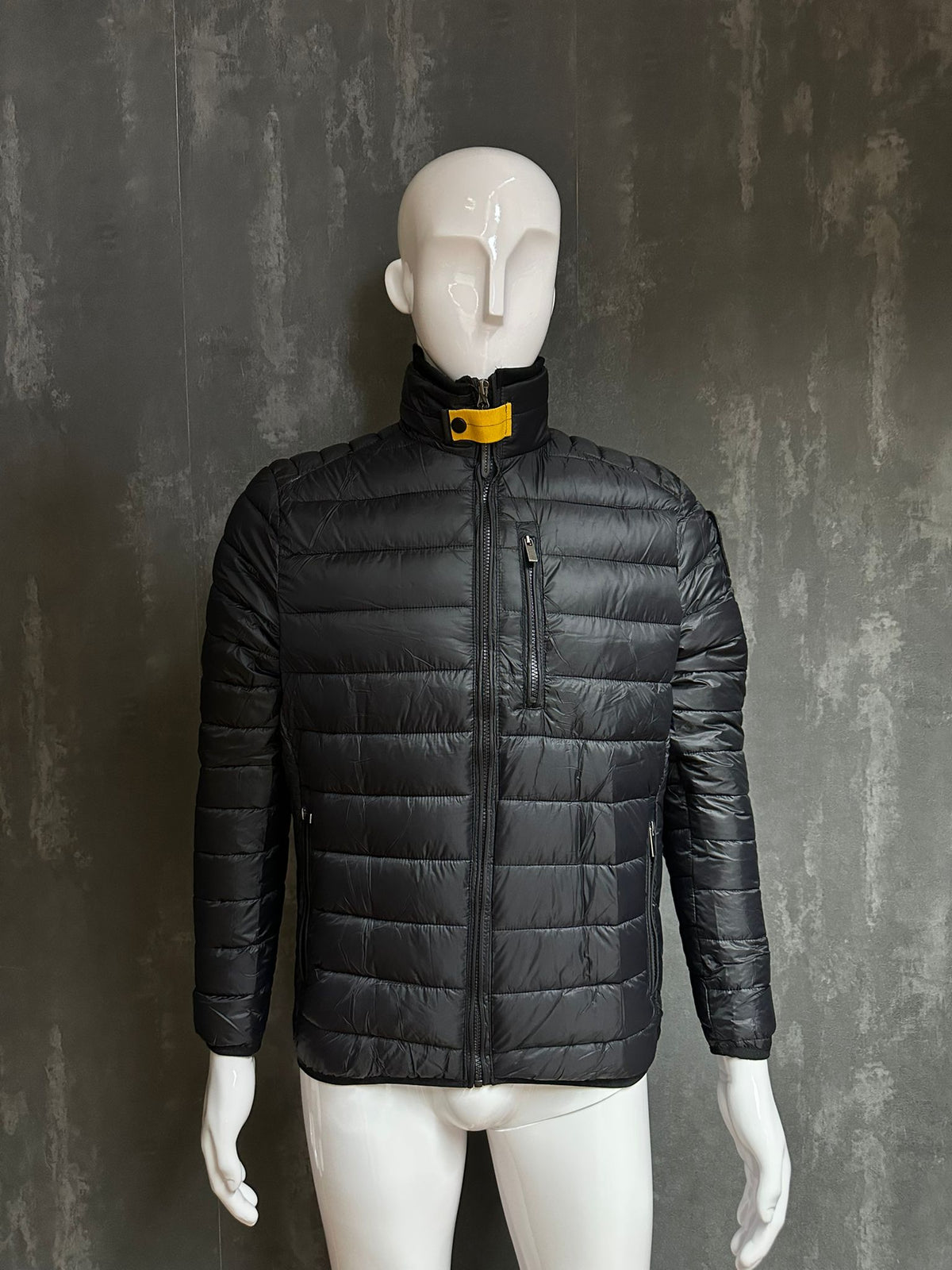 J-O – Jacke Lightweight Black